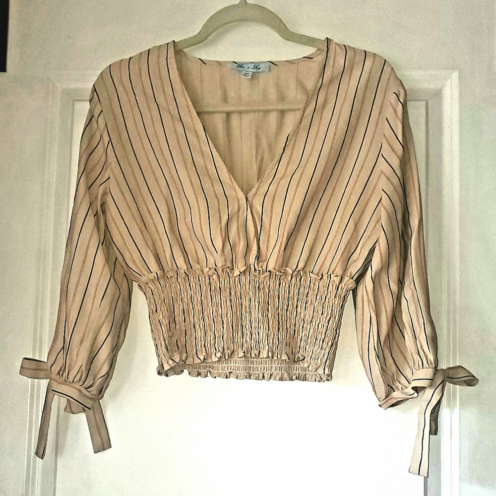 She & Sky elegant cropped stripped blouse